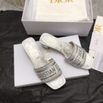 D Dway Heeled Slide (دي دواي بكعب صندل) - Image 5