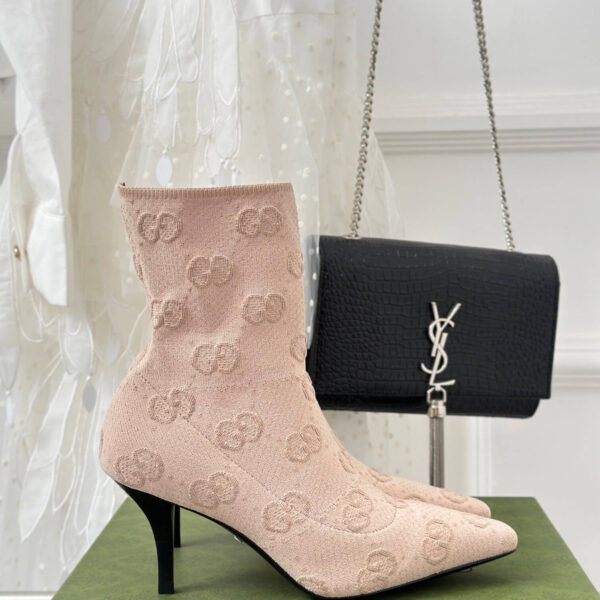 GG Knit Ankle Boots (جی جی حذاء كاحل محبوك)