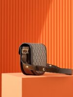 Horsebit Half-circle Saddle Bag (حقيبة سرج نصف دائرية هورسبيت) - Image 2