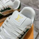 LV Trainer Sneaker (حذاء “لوي ترينر سنيكرز) - Image 5