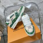LV Trainer Sneaker (حذاء “لوي ترينر سنيكرز) - Image 6