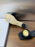 D Heeled Slide (دي صندل بكعب ) - Image 3