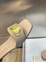 D Heeled Slide (دي صندل بكعب ) - Image 4