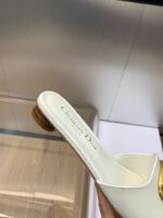D Heeled Slide (دي صندل بكعب ) - Image 2