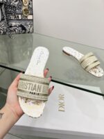 D Dway Heeled Slide (دي دواي بكعب صندل) - Image 5