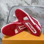 LV Trainer Sneaker (حذاء “لوي ترينر سنيكرز) - Image 5