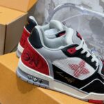 LV Trainer Sneaker (حذاء “لوي ترينر سنيكرز) - Image 2