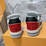 LV Trainer Sneaker (حذاء “لوي ترينر سنيكرز) - Image 5