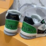 LV Trainer Sneaker (حذاء “لوي ترينر سنيكرز) - Image 3