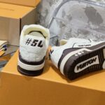 LV Trainer Sneaker (حذاء “لوي ترينر سنيكرز) - Image 5