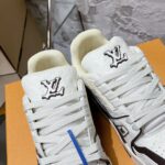 LV Trainer Sneaker (حذاء “لوي ترينر سنيكرز) - Image 8