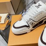 LV Trainer Sneaker (حذاء “لوي ترينر سنيكرز) - Image 9