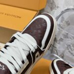 LV Trainer Sneaker (حذاء “لوي ترينر سنيكرز) - Image 4