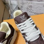 LV Trainer Sneaker (حذاء “لوي ترينر سنيكرز) - Image 8
