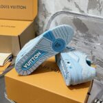 LV Trainer Sneaker (حذاء “لوي ترينر سنيكرز) - Image 8