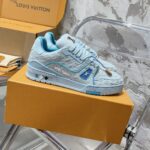 LV Trainer Sneaker (حذاء “لوي ترينر سنيكرز) - Image 9