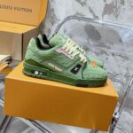 LV Trainer Sneaker (حذاء “لوي ترينر سنيكرز) - Image 5