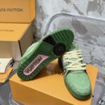 LV Trainer Sneaker (حذاء “لوي ترينر سنيكرز) - Image 9