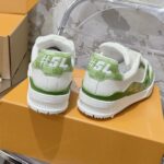 LV Trainer Sneaker (حذاء “لوي ترينر سنيكرز) - Image 2