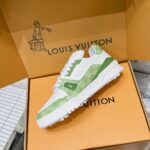 LV Trainer Sneaker (حذاء “لوي ترينر سنيكرز) - Image 5