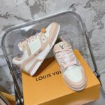 LV Trainer Sneaker (حذاء “لوي ترينر سنيكرز) - Image 7