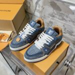 LV Trainer Sneaker (حذاء “لوي ترينر سنيكرز)