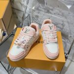 LV Trainer Sneaker (حذاء “لوي ترينر سنيكرز) - Image 4