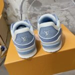 LV Trainer Sneaker (حذاء “لوي ترينر سنيكرز) - Image 2