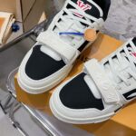 LV Trainer Sneaker (حذاء “لوي ترينر سنيكرز) - Image 8