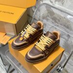 LV Trainer Sneaker (حذاء “لوي ترينر سنيكرز)