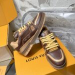 LV Trainer Sneaker (حذاء “لوي ترينر سنيكرز) - Image 7