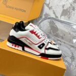 LV Trainer Sneaker (حذاء “لوي ترينر سنيكرز) - Image 2