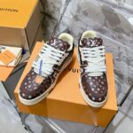LV Trainer Sneaker (حذاء “لوي ترينر سنيكرز) - Image 6