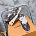 LV Trainer Sneaker (حذاء “لوي ترينر سنيكرز) - Image 8
