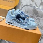 LV Trainer Sneaker (حذاء “لوي ترينر سنيكرز) - Image 2