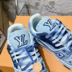 LV Trainer Sneaker (حذاء “لوي ترينر سنيكرز) - Image 7