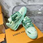 LV Trainer Sneaker (حذاء “لوي ترينر سنيكرز) - Image 2