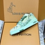 LV Trainer Sneaker (حذاء “لوي ترينر سنيكرز) - Image 8