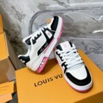 LV Trainer Sneaker (حذاء “لوي ترينر سنيكرز) - Image 5