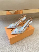 LV Cherie Pumps (حذاء “لوي شيري بامب)