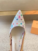 LV Cherie Pumps (حذاء “لوي شيري بامب) - Image 6