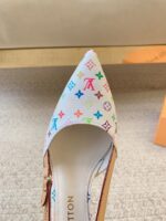 LV Cherie Pumps (حذاء “لوي شيري بامب) - Image 5