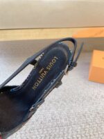 LV Cherie Pumps (أحذية شيري بامب) - Image 2