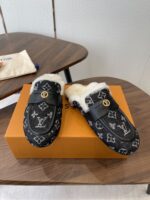 LV Wool Slip Mule (حذاء "لوي صوفي ميوول) - Image 8
