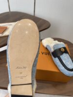 LV Wool Slip Mule (حذاء "لوي صوفي ميوول) - Image 2