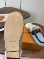 LV Wool Slip Mule (حذاء "لوي صوفي ميوول) - Image 2