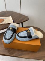 LV Wool Slip Mule (حذاء "لوي صوفي ميوول) - Image 3