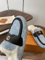 LV Wool Slip Mule (حذاء "لوي صوفي ميوول) - Image 4