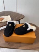 LV Wool Slip Mule (حذاء "لوي صوفي ميوول) - Image 5