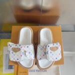 LV Comfort Slipper ( حذاء “لوي كومفورت سليبر)